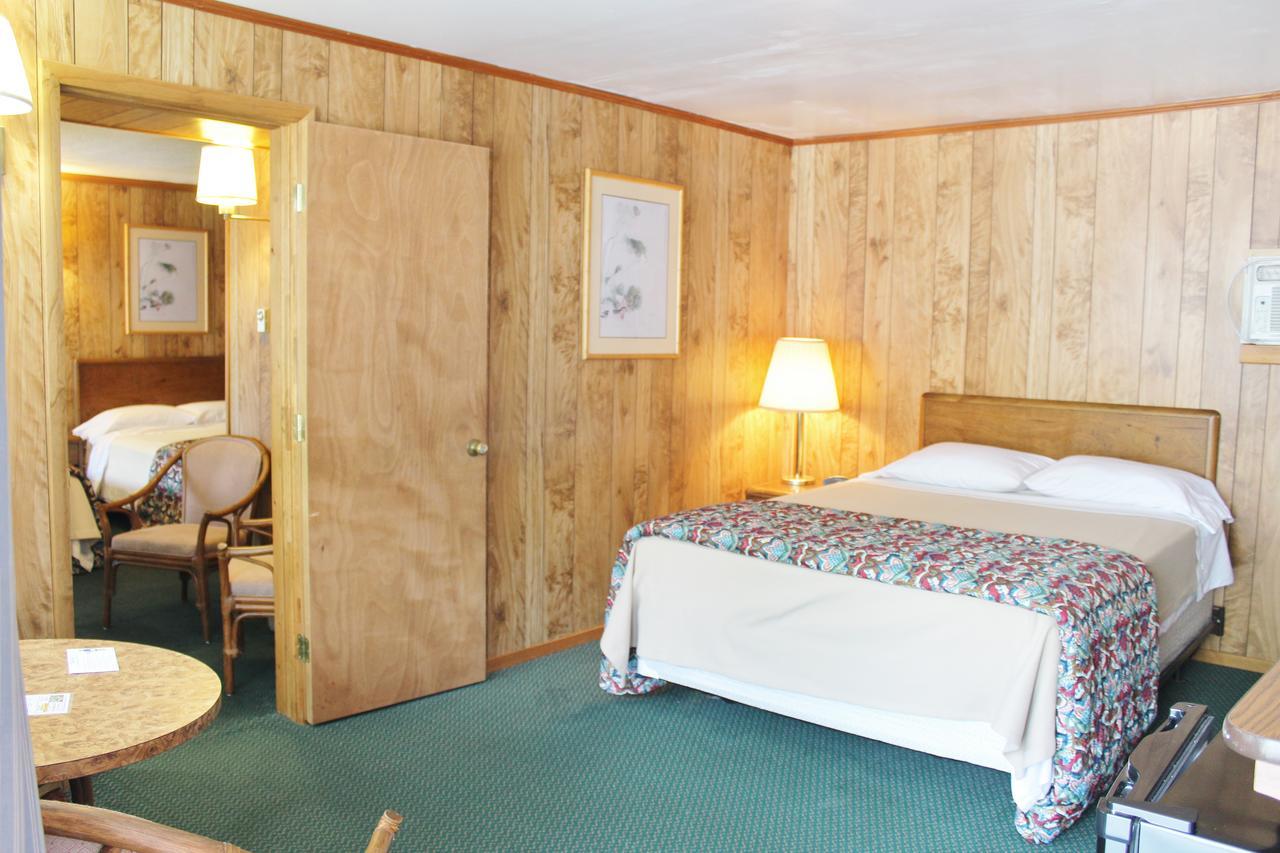 Barberry Court Motel &Cabins Lake George Dış mekan fotoğraf