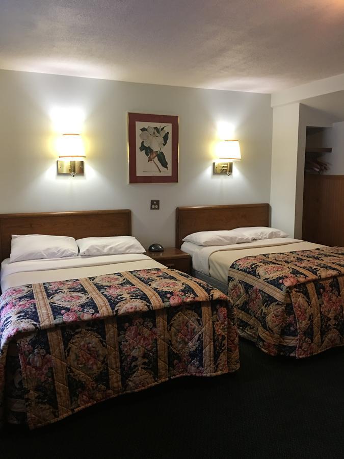 Barberry Court Motel &Cabins Lake George Dış mekan fotoğraf